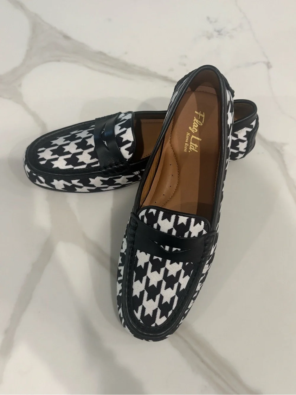 NEVER WORN- Women’s Flag LTD houndstooth textile moc loafers